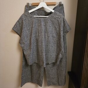 Eileen Fisher Organic Cotton Bandhini Print Set.